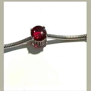 PANDORA : Fuchsia Rose Oval Cabochon Charm